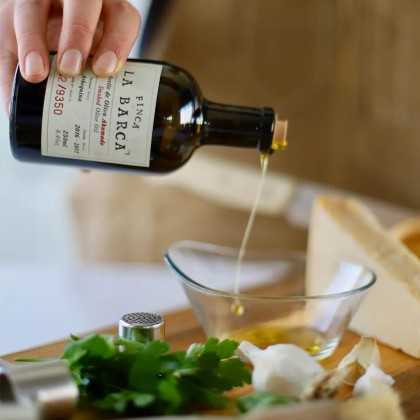 Geräuchertes Olivenöl Finca la Barca 250 ml - Geräuchertes Olivenöl - Finca la Barca 2
