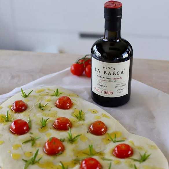 Finca la Barca smoked olive oil 250 and 500ml